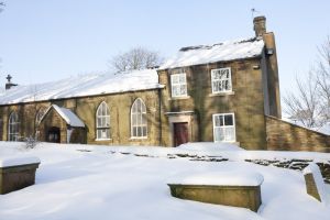 haworth graveyard jan 22 2013 5 sm.jpg